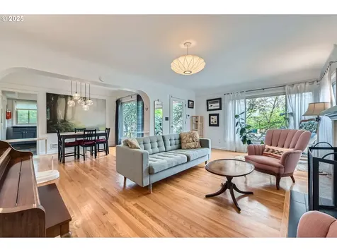 5323 NE 27th Avenue Portland OR 97211