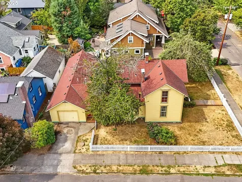 4272 SE Washington Street Portland OR 97215