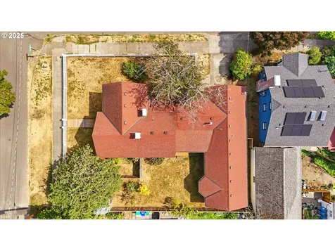 4272 SE Washington Street Portland OR 97215
