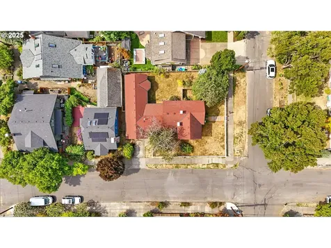 4272 SE Washington Street Portland OR 97215