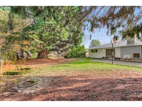 660 NE 20th Avenue Canby OR 97013