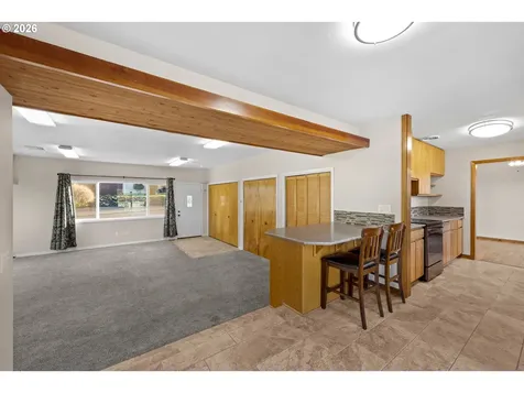 2488 W Lorraine Avenue Roseburg OR 97471