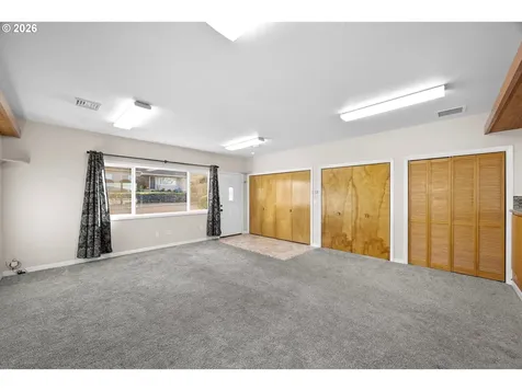 2488 W Lorraine Avenue Roseburg OR 97471
