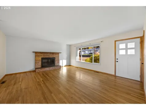 2488 W Lorraine Avenue Roseburg OR 97471