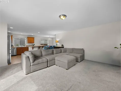 18019 Carlson Avenue Sandy OR 97055