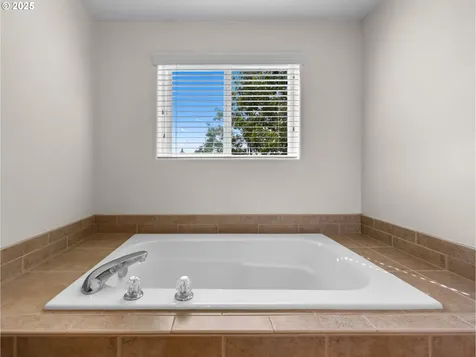 18019 Carlson Avenue Sandy OR 97055