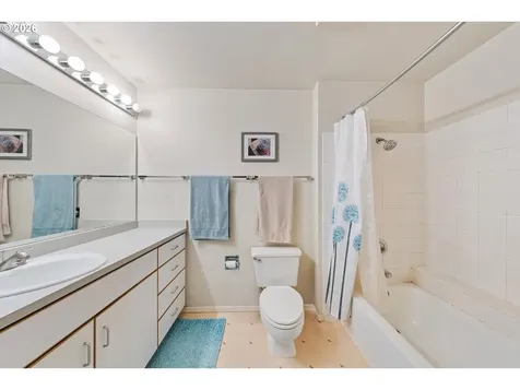 1710 S Harbor Way Portland OR 97201