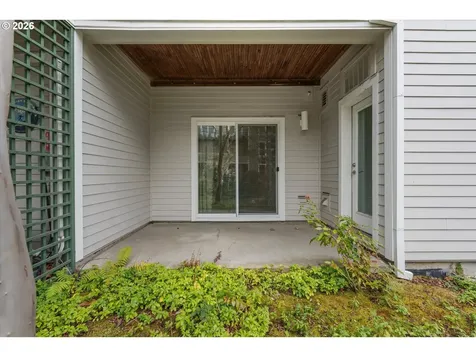 1710 S Harbor Way Portland OR 97201