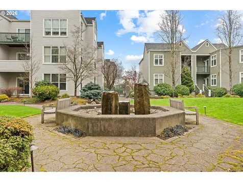 1710 S Harbor Way Portland OR 97201