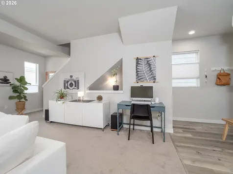 1458 N Siltstone Avenue Newberg OR 97132