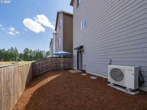 1458 N Siltstone Avenue Newberg OR 97132