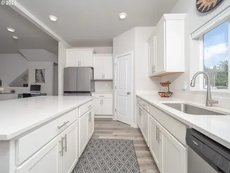 1458 N Siltstone Avenue Newberg OR 97132