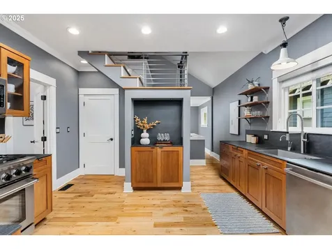 1904 SE 43rd Avenue Portland OR 97215