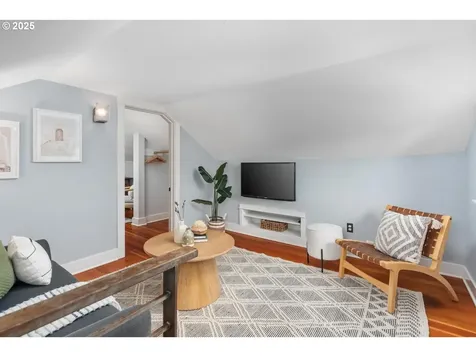 1904 SE 43rd Avenue Portland OR 97215