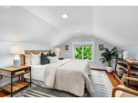 1904 SE 43rd Avenue Portland OR 97215