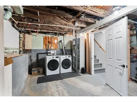 1904 SE 43rd Avenue Portland OR 97215