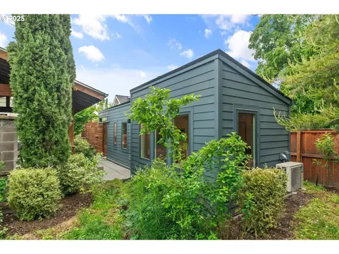 1904 SE 43rd Avenue Portland OR 97215