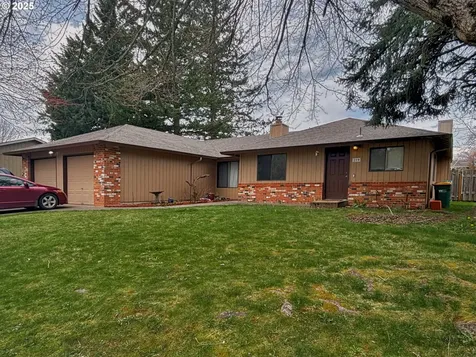 217/219 SE Sweetbriar Lane Troutdale OR 97060