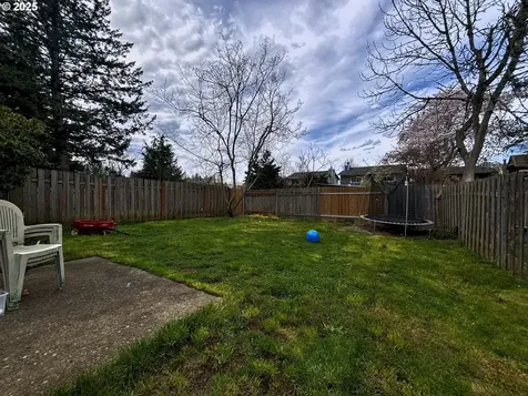217/219 SE Sweetbriar Lane Troutdale OR 97060