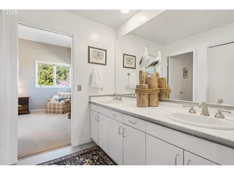 21950 Shannon Lane West Linn OR 97068