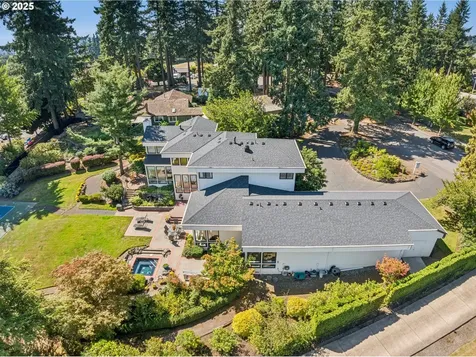 21950 Shannon Lane West Linn OR 97068