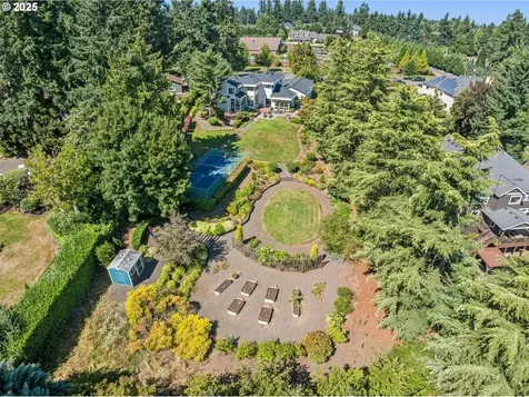 21950 Shannon Lane West Linn OR 97068