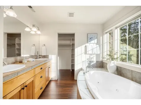 10248 SE Nicole Loop Happy Valley OR 97086