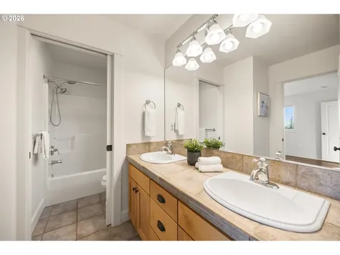 10248 SE Nicole Loop Happy Valley OR 97086