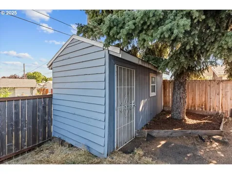 8996 N Westanna Avenue Portland OR 97203