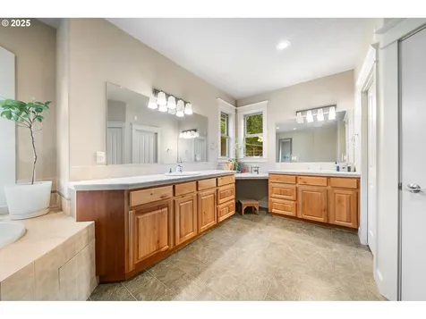 30180 Carrico Valley Road Deer Island OR 97054