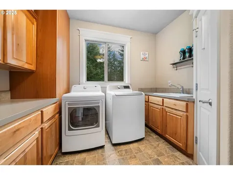 30180 Carrico Valley Road Deer Island OR 97054