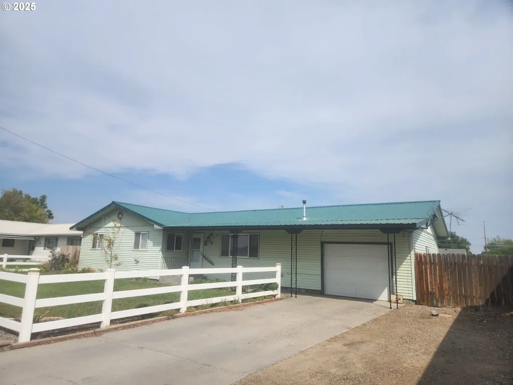 704 N 5th Street Nyssa OR 97913
