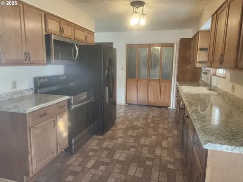 704 N 5th Street Nyssa OR 97913