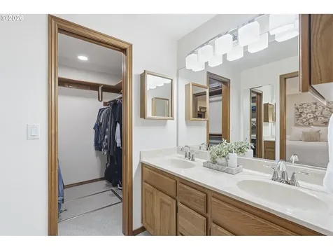 13821 SW Ashbury Lane Portland OR 97223