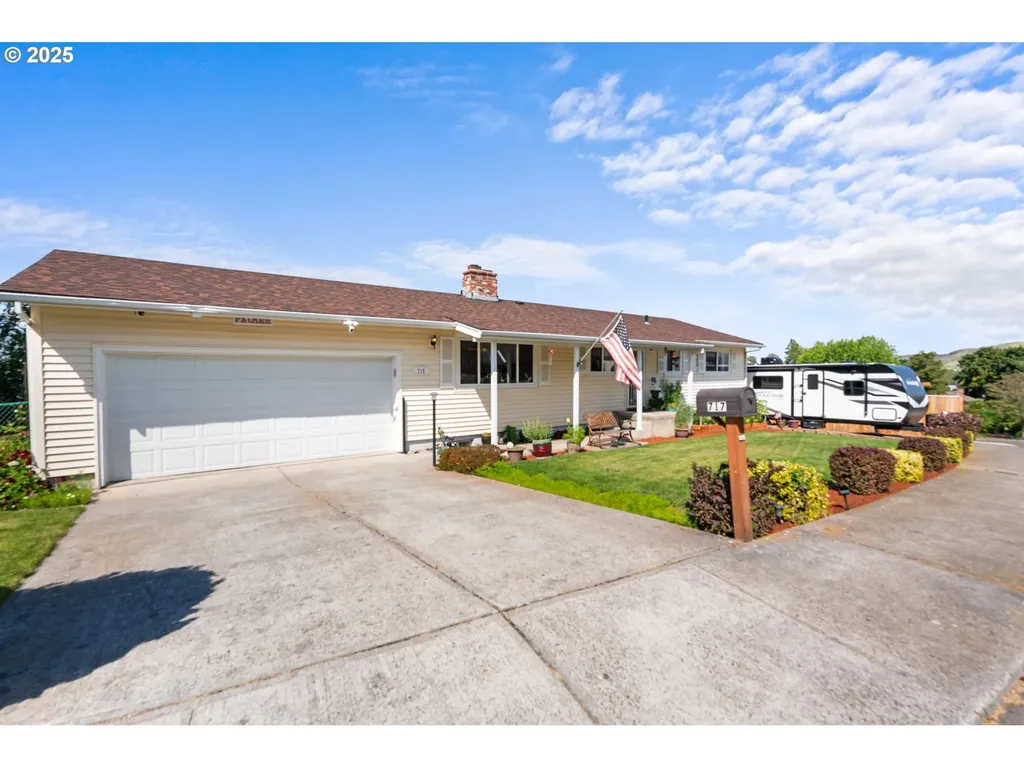 717 E 21st Place The Dalles OR 97058