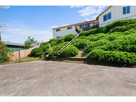 717 E 21st Place The Dalles OR 97058
