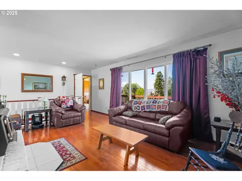 717 E 21st Place The Dalles OR 97058