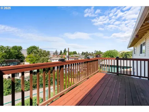717 E 21st Place The Dalles OR 97058