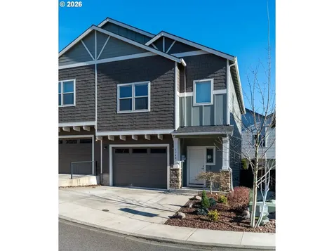 1740 N 23rd Street Washougal WA 98671