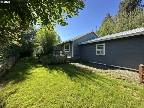 748 E Main Street John Day OR 97845