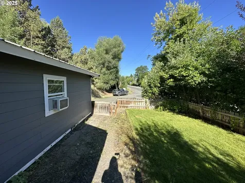 748 E Main Street John Day OR 97845