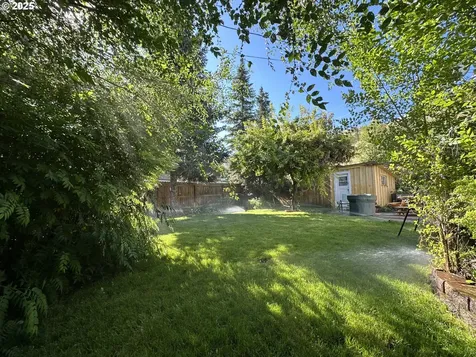 748 E Main Street John Day OR 97845