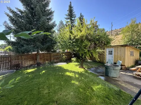 748 E Main Street John Day OR 97845