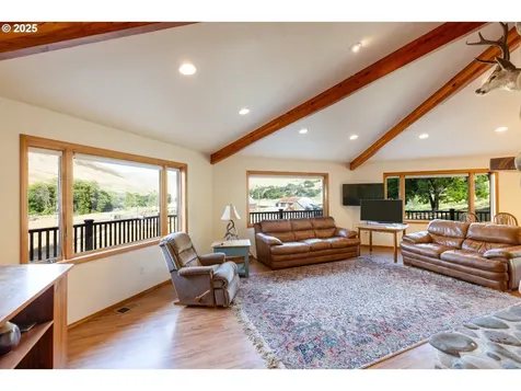 1056 Rock Creek Road Goldendale WA 98620
