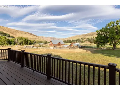 1056 Rock Creek Road Goldendale WA 98620