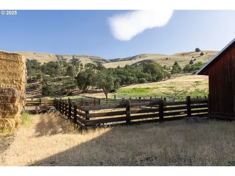 1056 Rock Creek Road Goldendale WA 98620