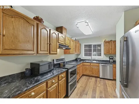 4015 SE 171st Avenue Portland OR 97236