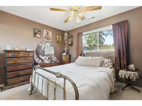 4015 SE 171st Avenue Portland OR 97236
