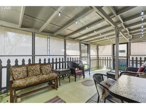 4015 SE 171st Avenue Portland OR 97236
