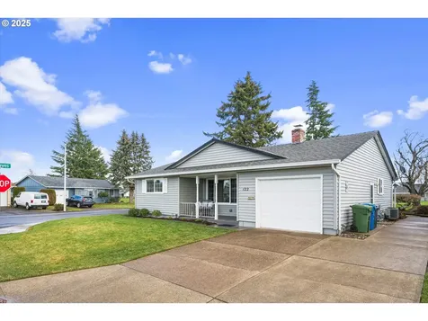 122 E Clackamas Circle Woodburn OR 97071
